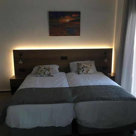 Ellenapa Apts & Studios Ayia Napa Exterior photo